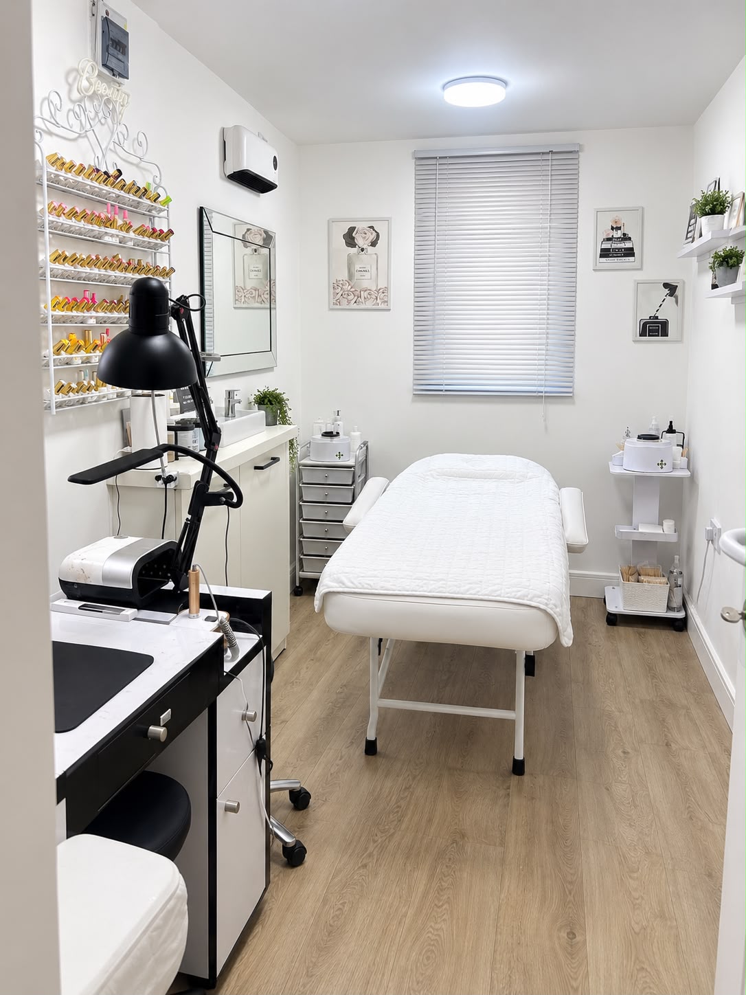 Beauty treatment room at Hub 16
